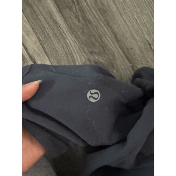 Lululemon Women’s Wunder Under Reversible Crop Leggings Black Gray Size 6 | GUC - Picture 4 of 9